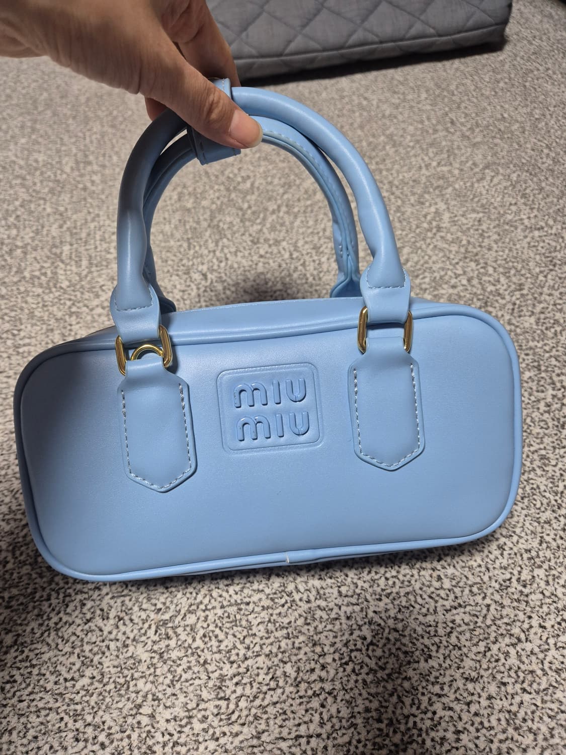 미우미우 아르카디백 상품이미지1