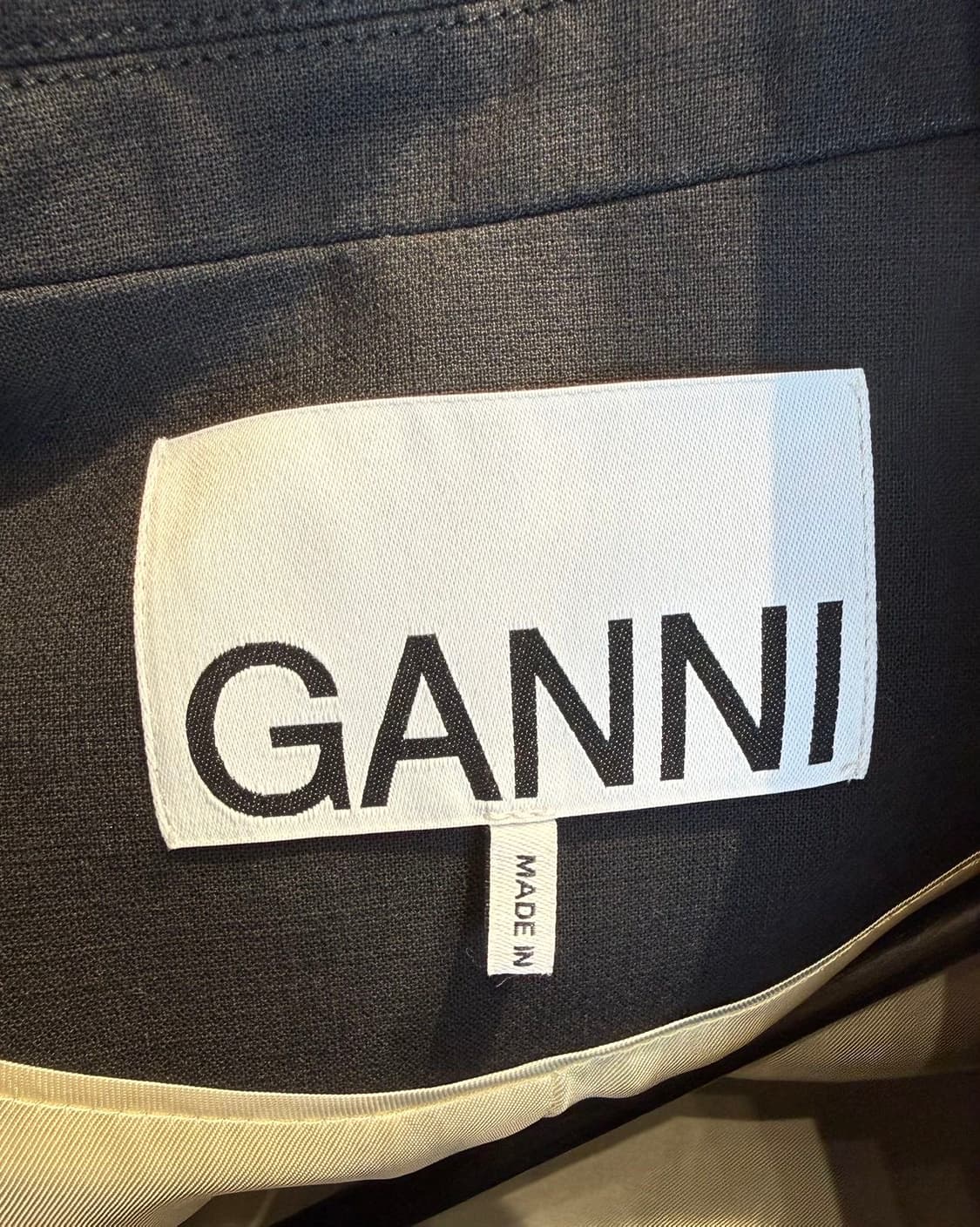 가니 블랙 코튼 수팅 오버사이즈 블레이저 자켓  상품이미지8