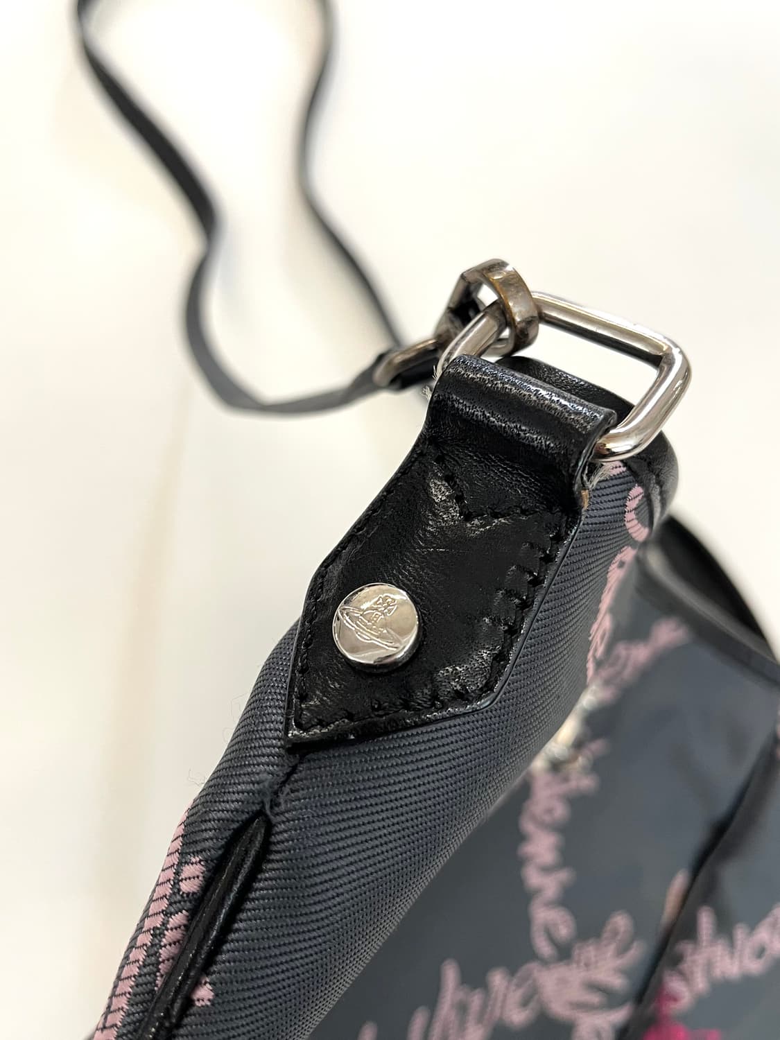 비비안웨스트우드 오알비 자가드 크로스백 상품이미지5