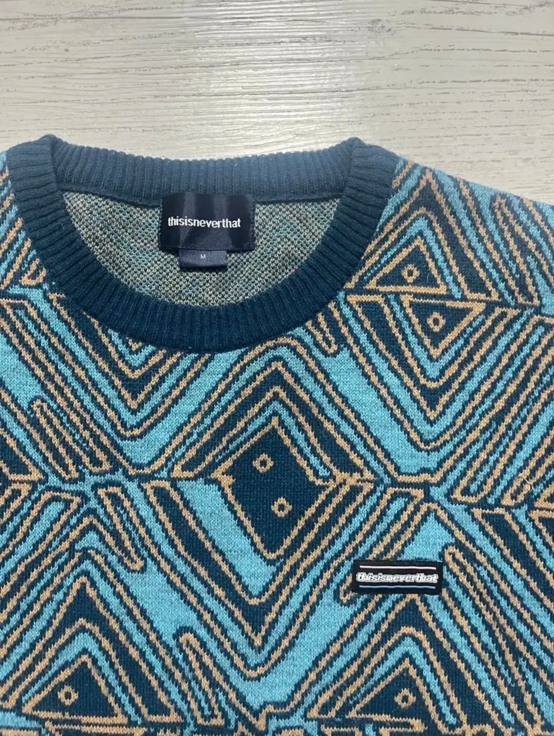 디스이즈네버댓 아프리칸 자카드 스웨터 네이비 상품이미지3