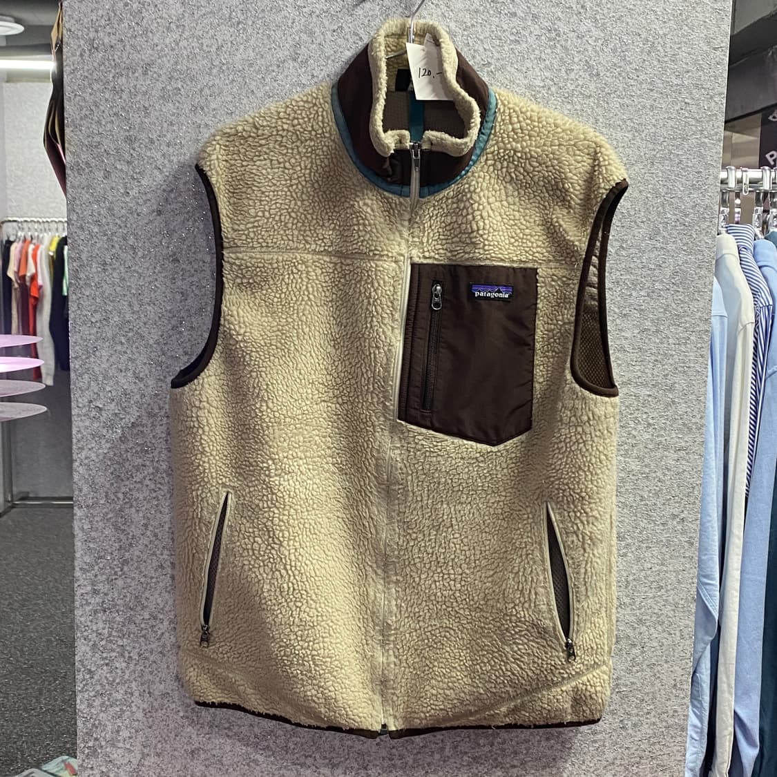 파타고니아 베이지 플리스 베스트 B3130 상품이미지2
