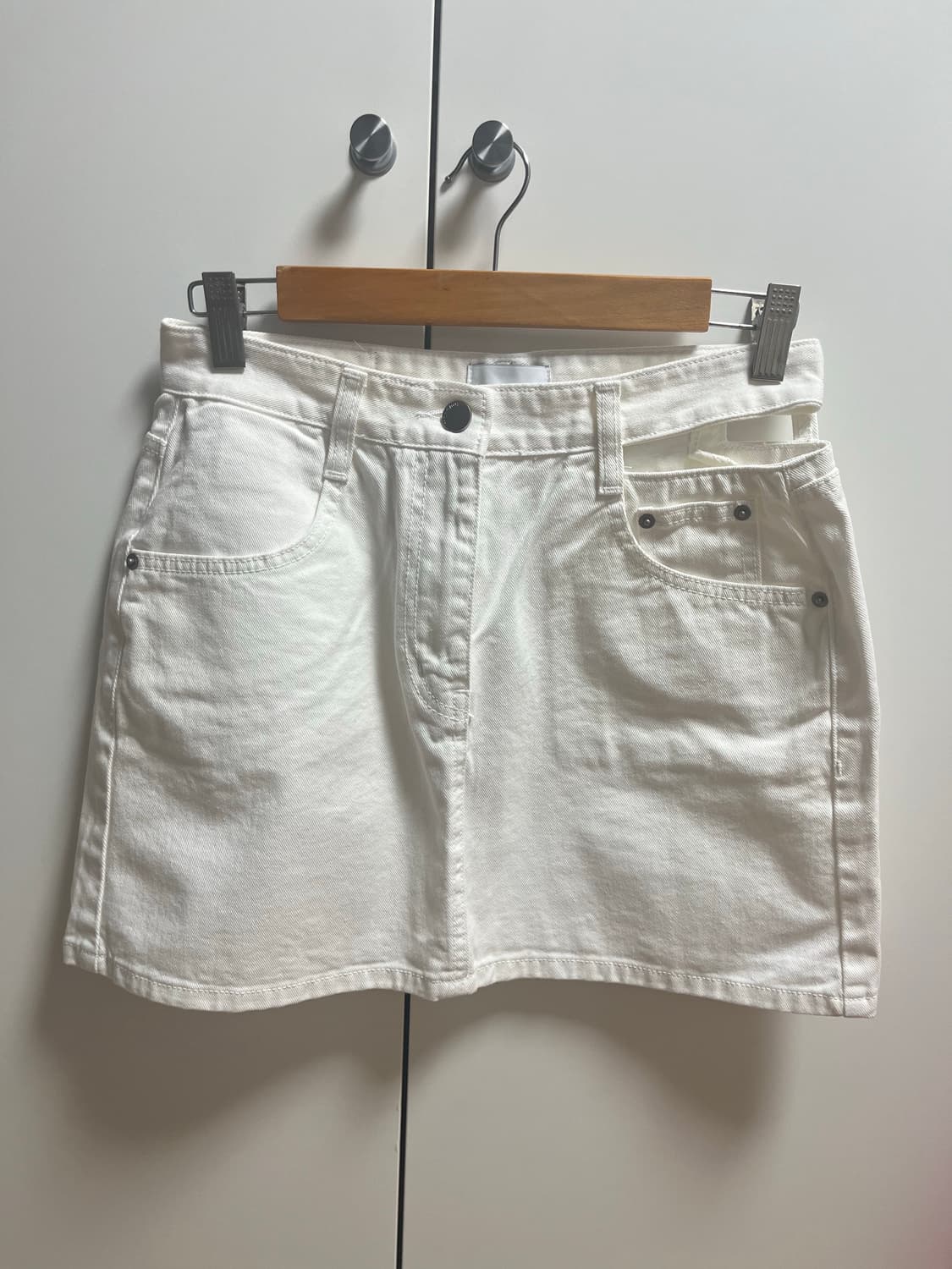 몽돌 화이트 스커트 상품이미지3