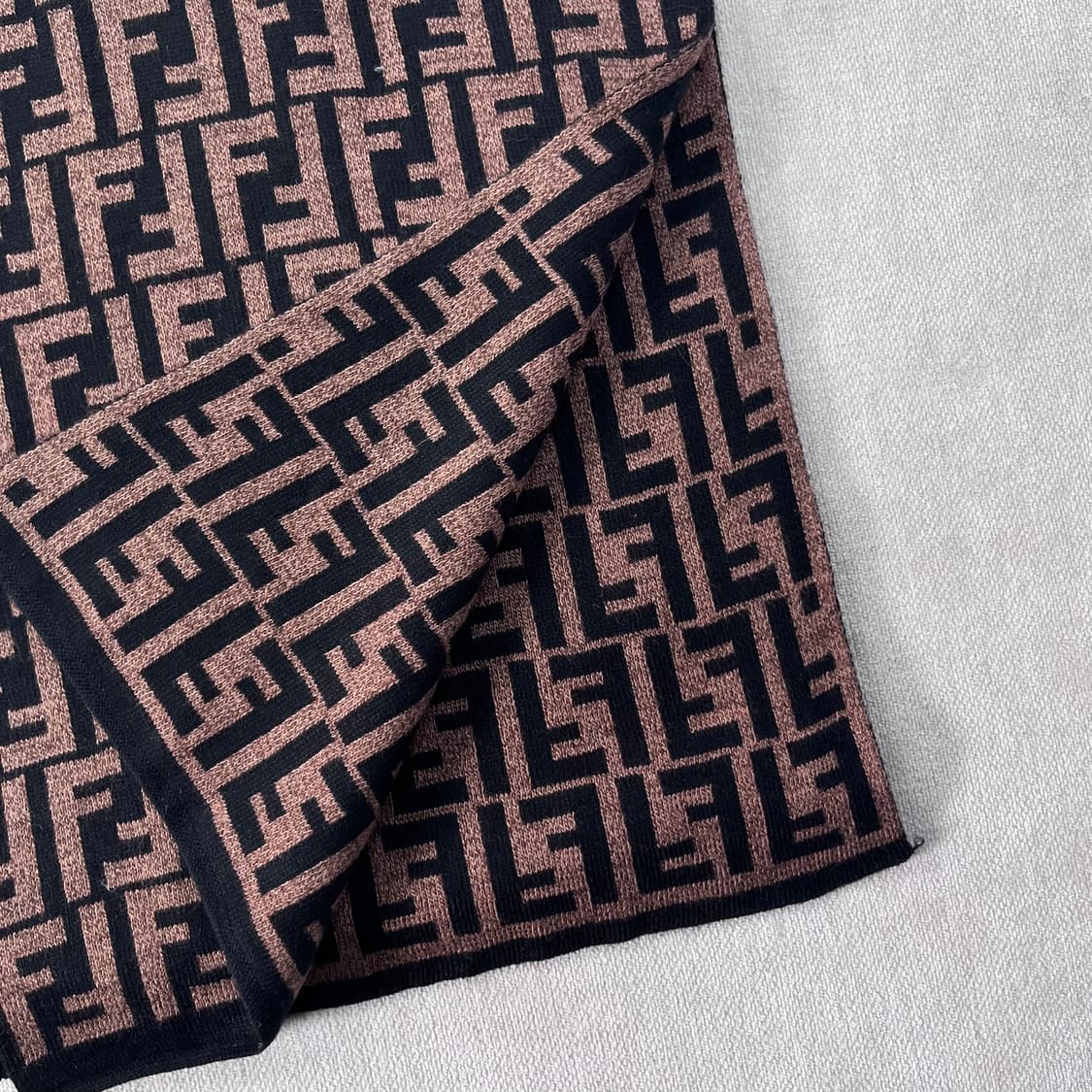 펜디 주카패턴 램스울 머플러 상품이미지3