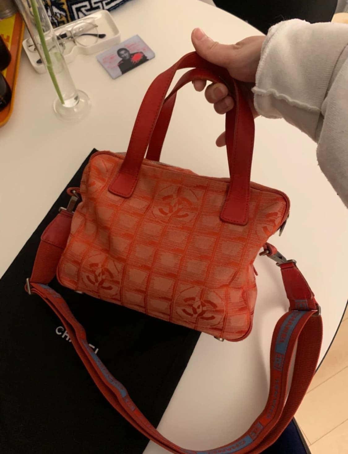 샤넬 트래블 스포츠 백 오렌지 레드 레어템 상품이미지2