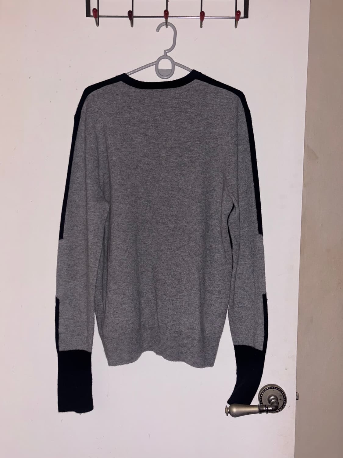 닐바렛 더블 컬러 니트 상품이미지2