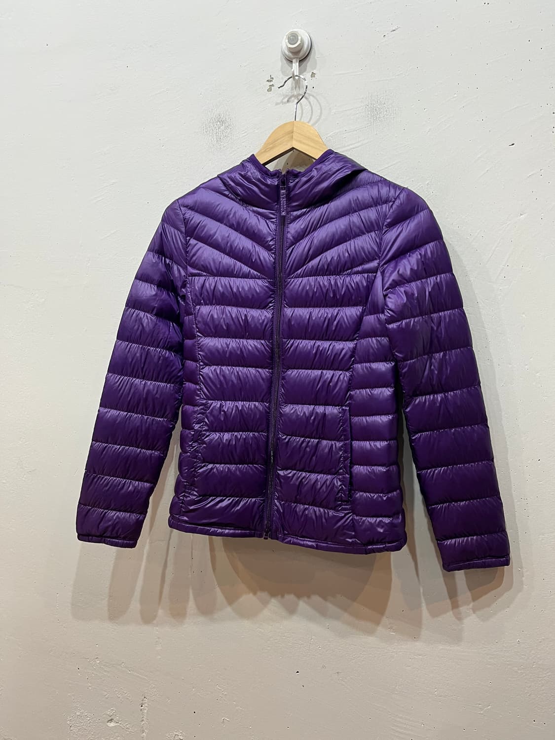 유니클로 고프코어 울트라 라이트 다운 경량패딩 우먼즈 상품이미지1