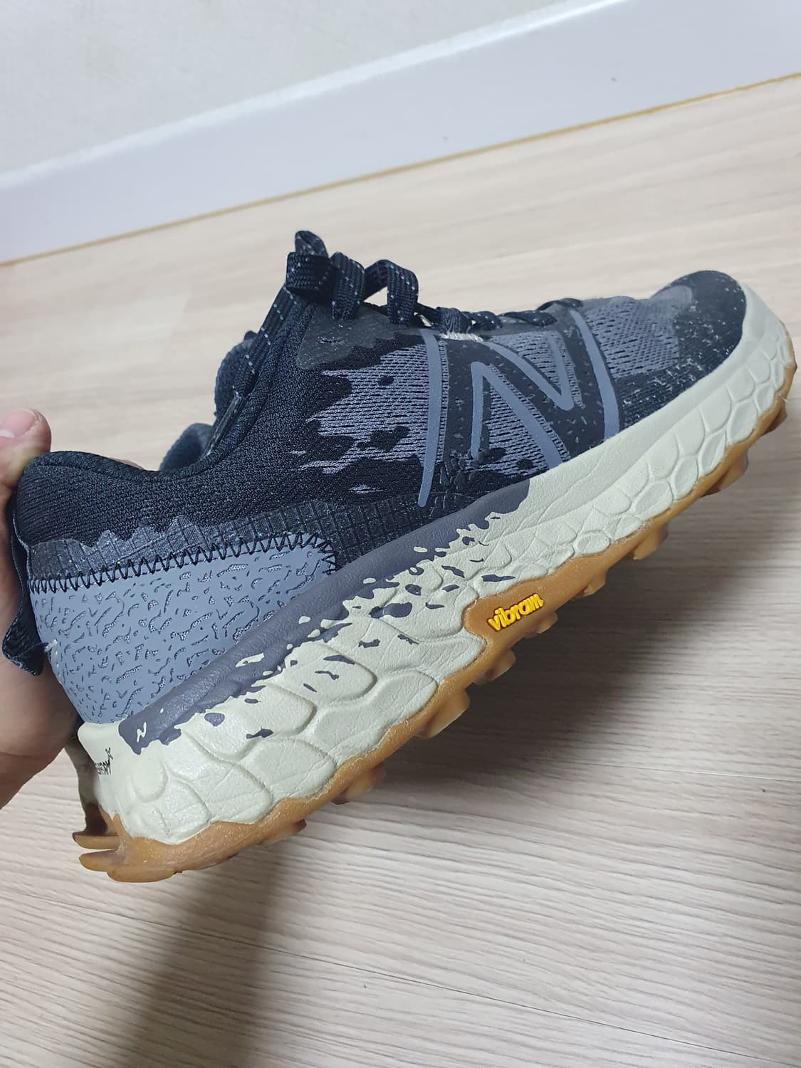 뉴발란스 이에로 트레킹화 265 상품이미지6