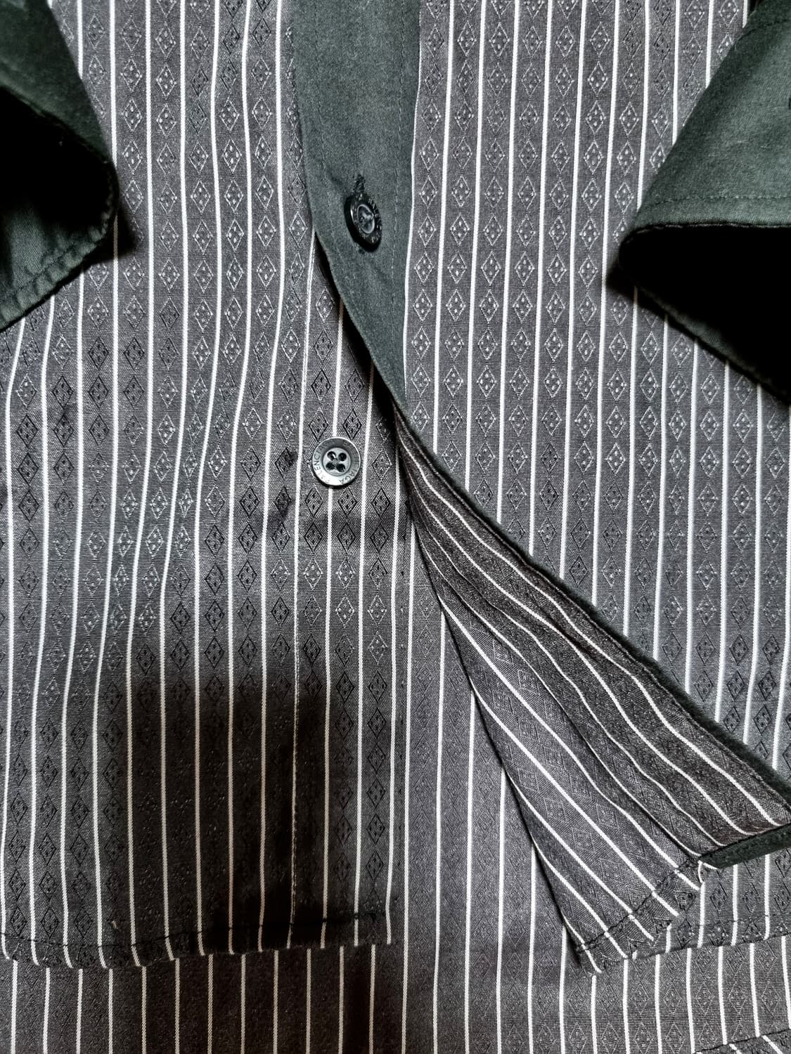 발렌시아가 90s 스트라이프 셔츠 상품이미지3