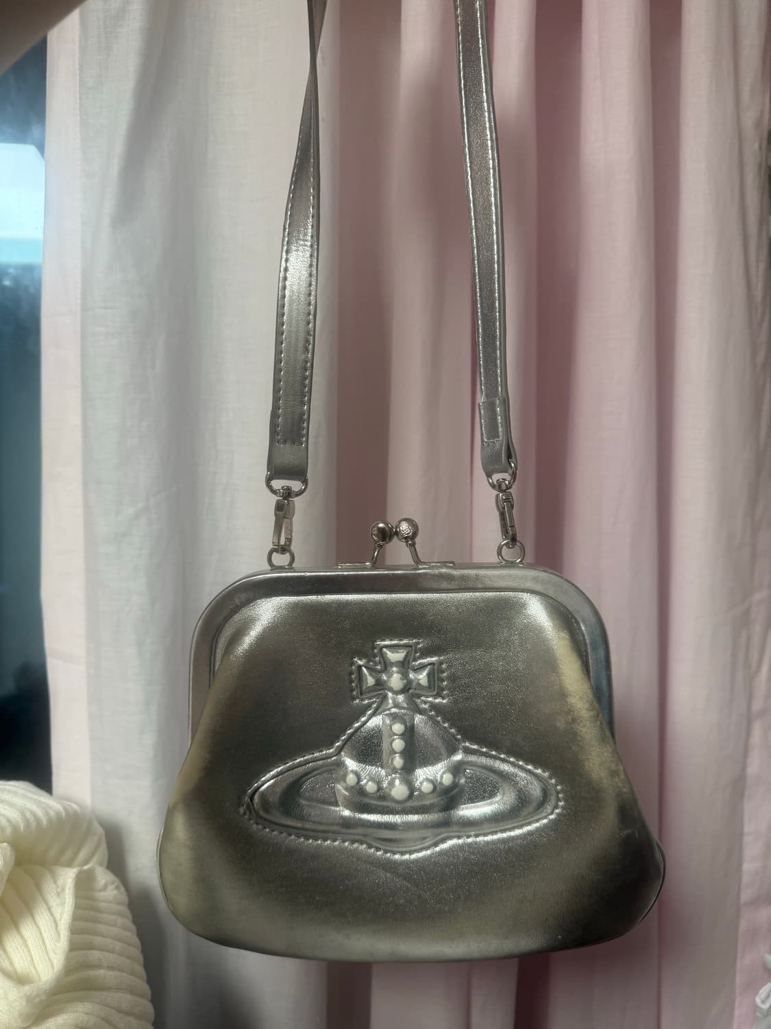 정품 비비안웨스트우드 첼시백 실버 제니백 상품이미지1