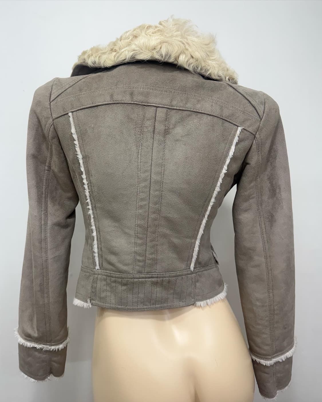 khaki beige lamb fur mustang 상품이미지3