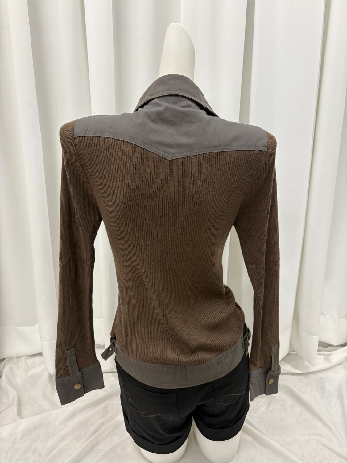 포켓 디테일 니트셔츠 상품이미지3