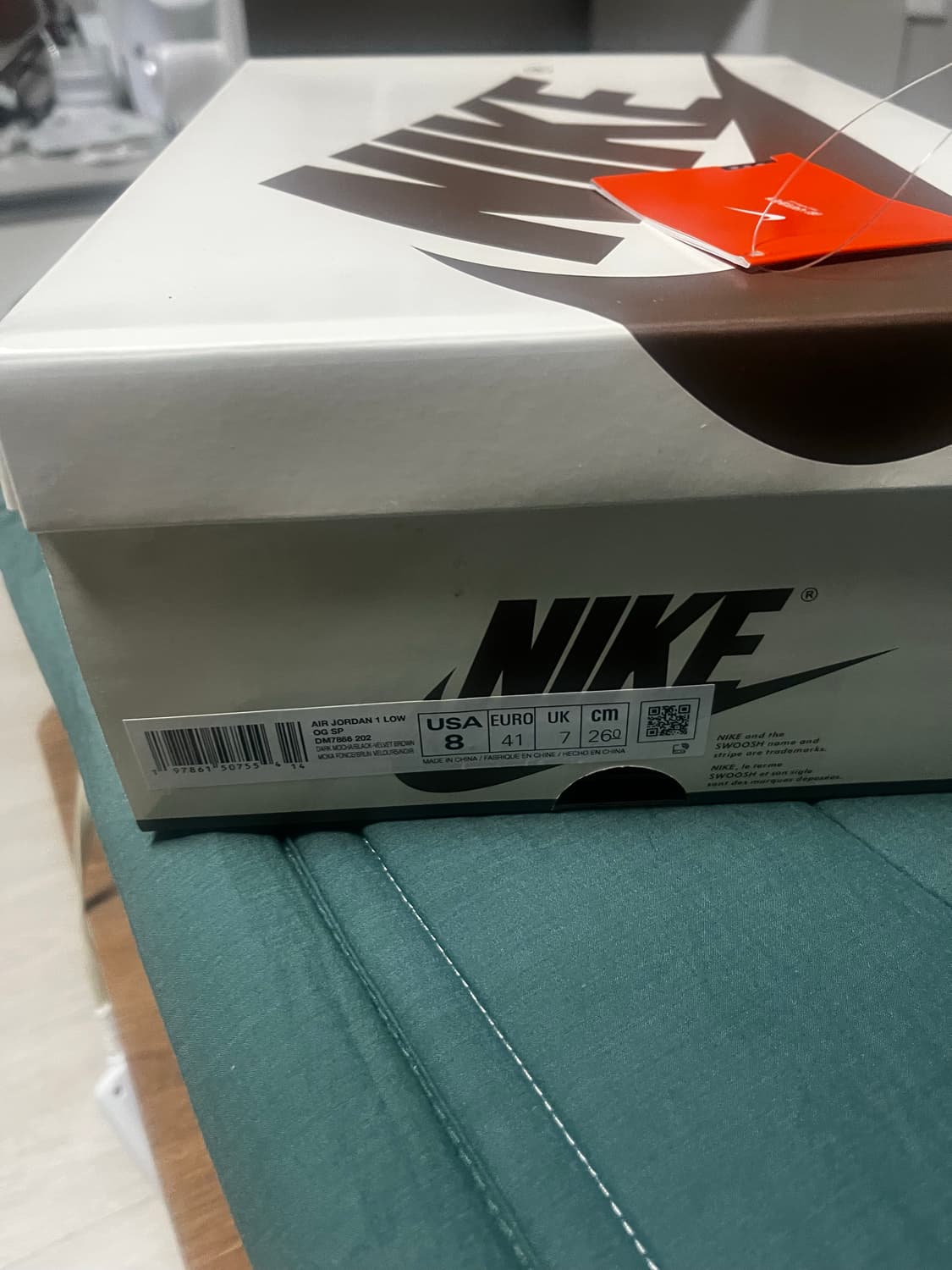 (정품) 조던1 트래비스스캇 벨벳 브라운 260mm 상품이미지3