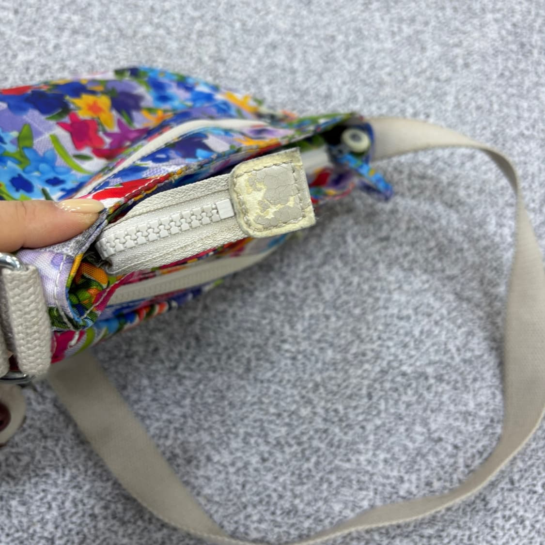 키플링 꽃무늬 크로스백 가방 0409J 상품이미지7