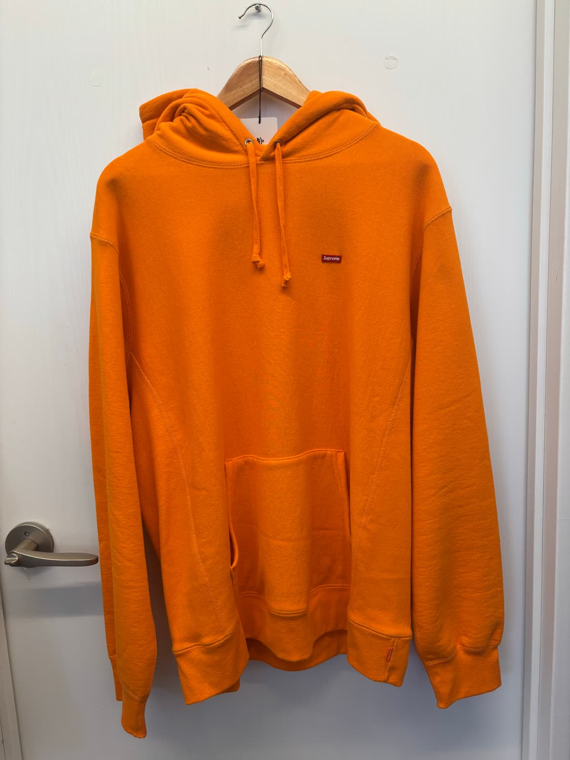 Supreme small logo hoodie 상품이미지1
