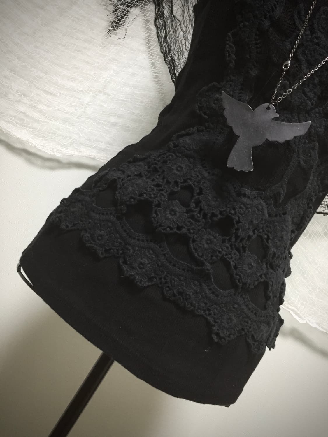 gothic lace detail sleeveless 상품이미지2