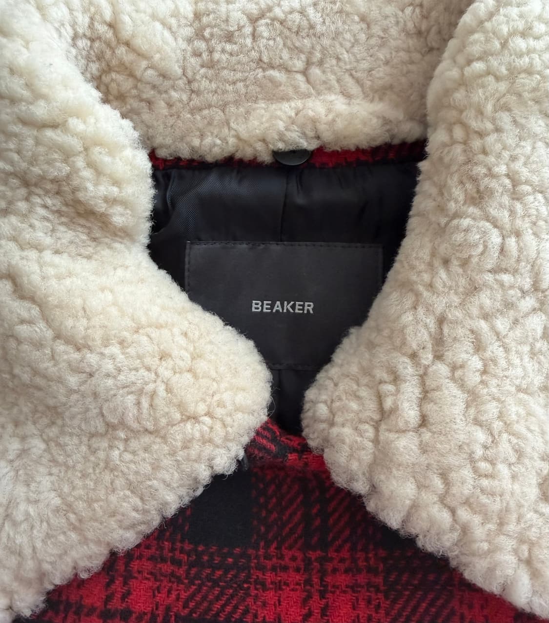 BEAKER 레드 체크 양털 카라 코트 상품이미지1