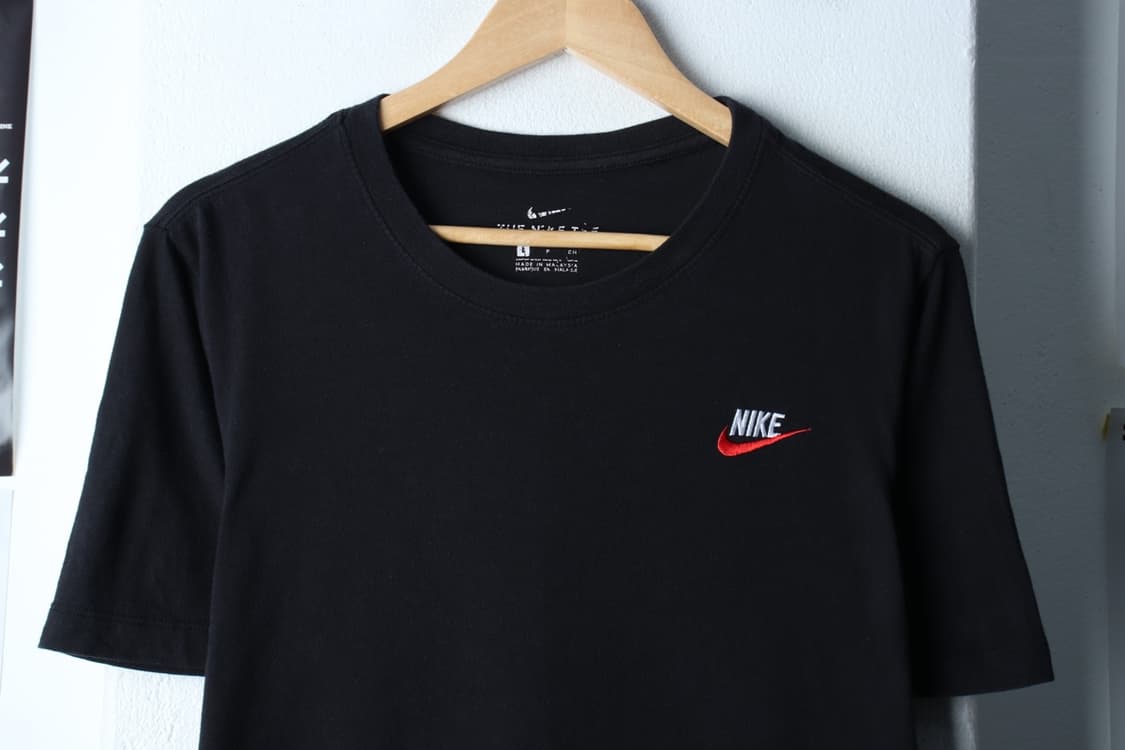 (L-XL) 나이키 반팔 티셔츠 작은사용감 스몰로고 블랙-H30823 상품이미지3