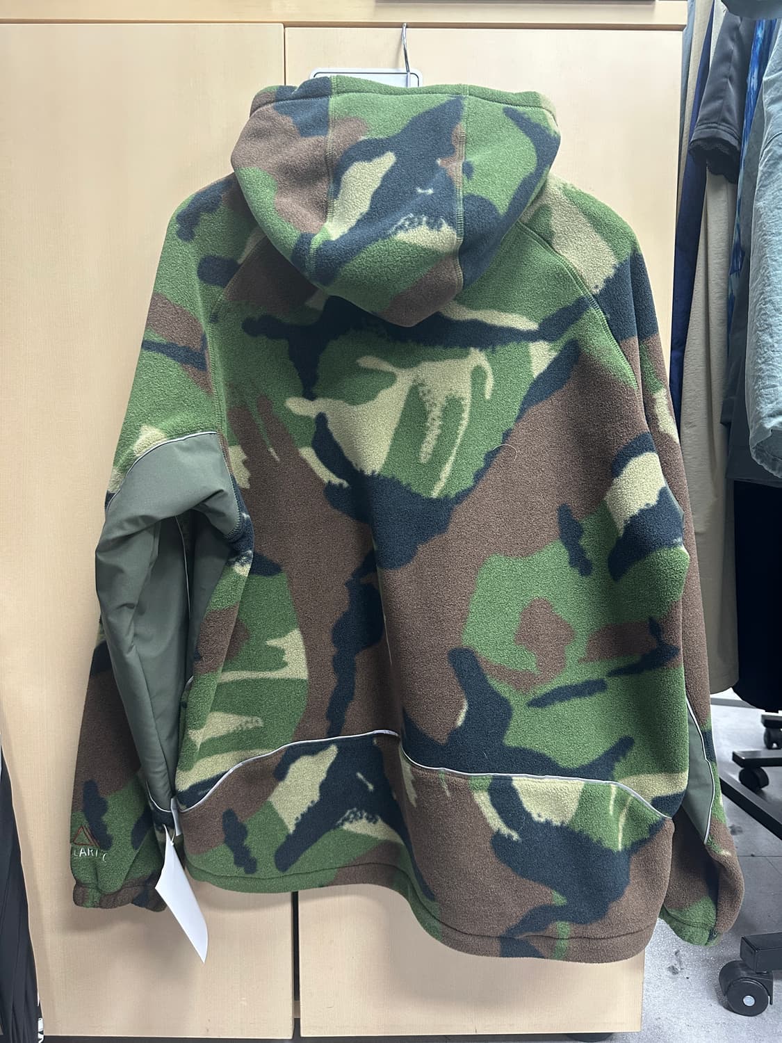 팔라스(PALACE) 폴라텍 카모 플리스 후드자켓 상품이미지2