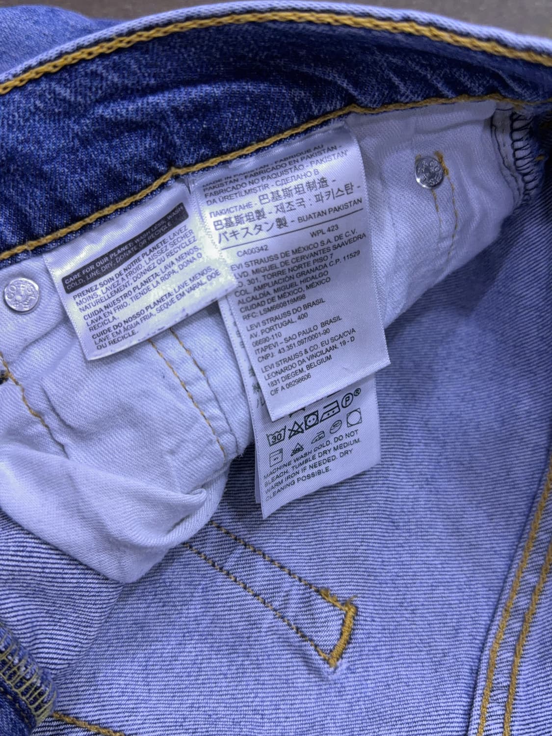 리바이스 502 레귤러 테이퍼드핏 중청 워싱 데님팬츠 32 상품이미지8