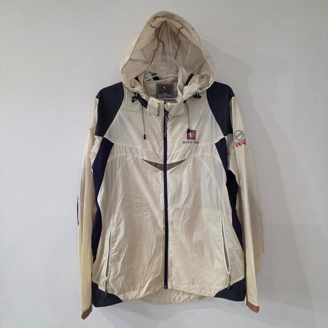 블랙야크 바람막이 점퍼 105 베이지 상품이미지2