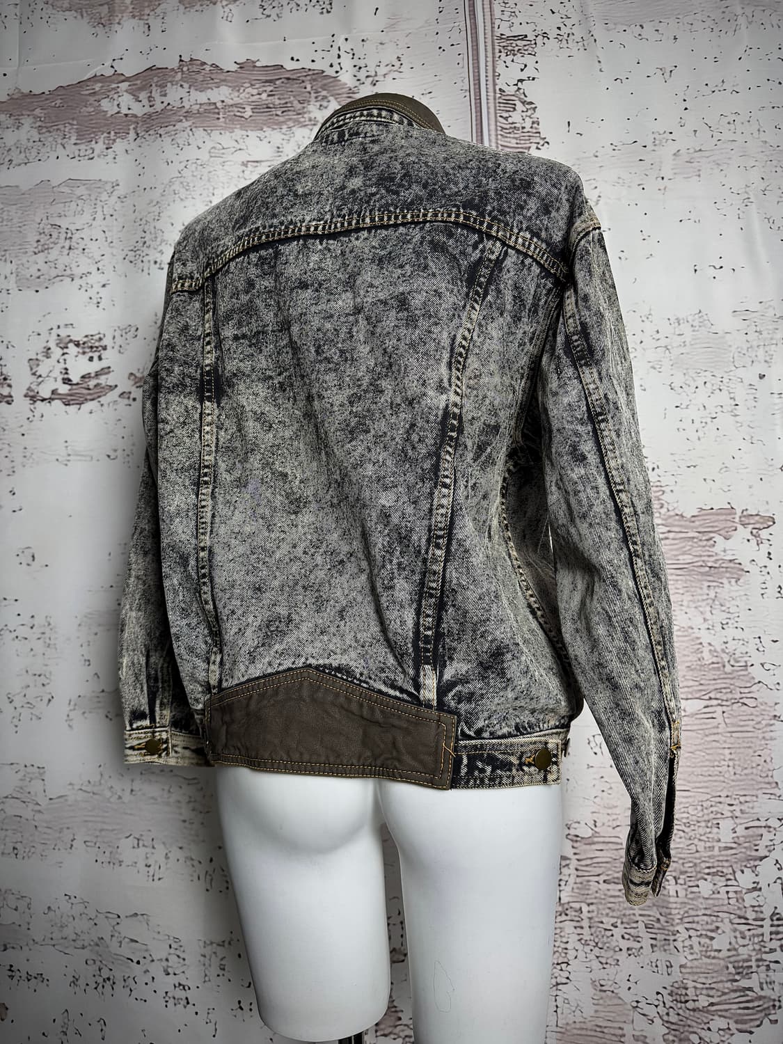 Acid Wash Denim Jacket 상품이미지3