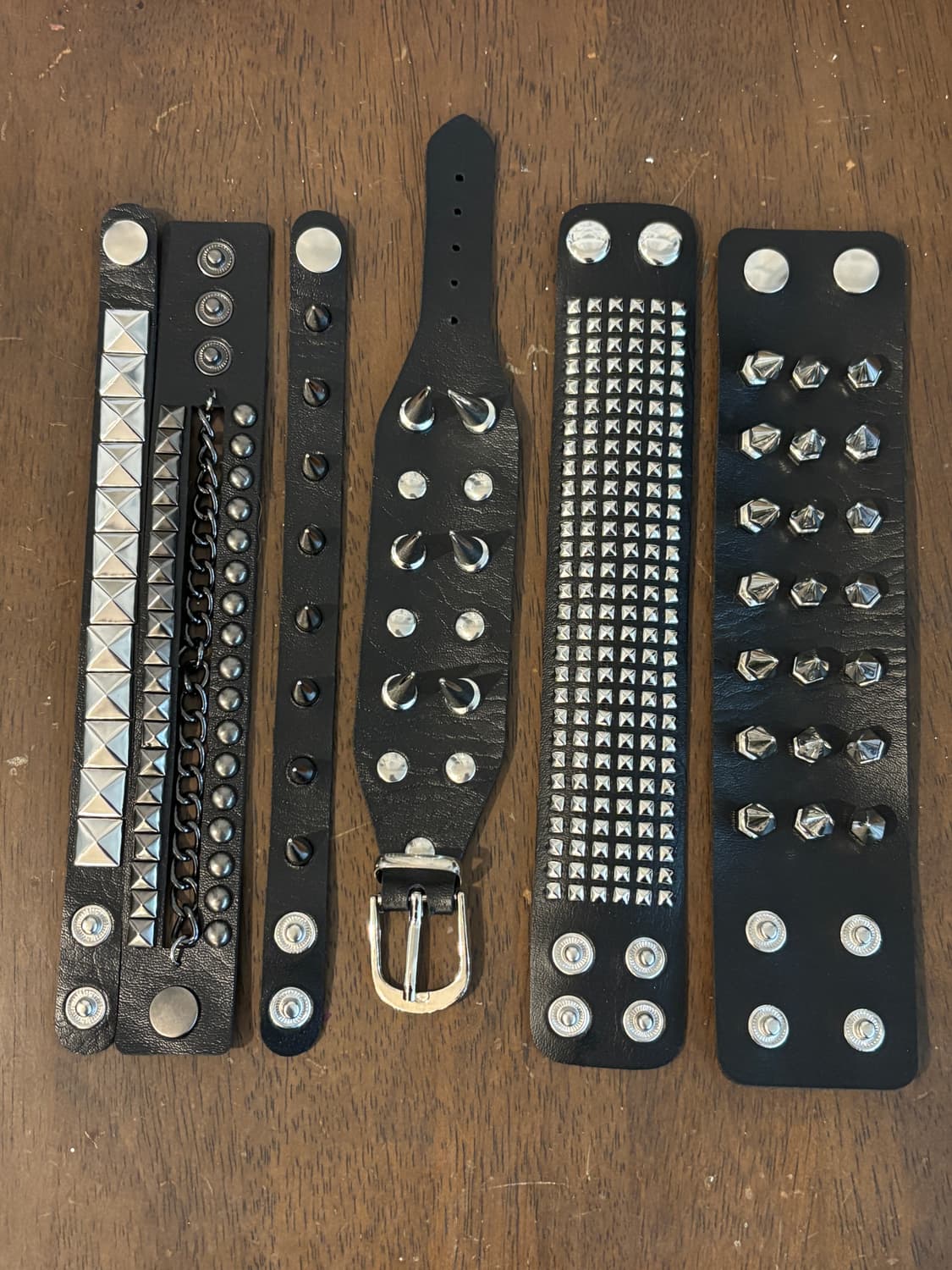 스터드 팔찌 일괄 상품이미지1