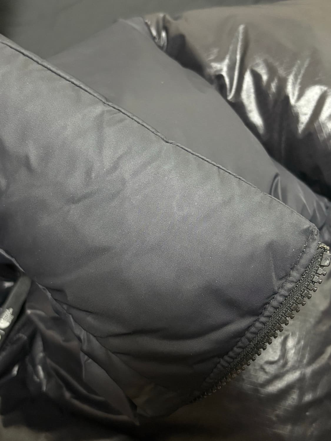 노스페이스 에코 눕시 리얼블랙(유광) XL 판매합니다. 상품이미지6