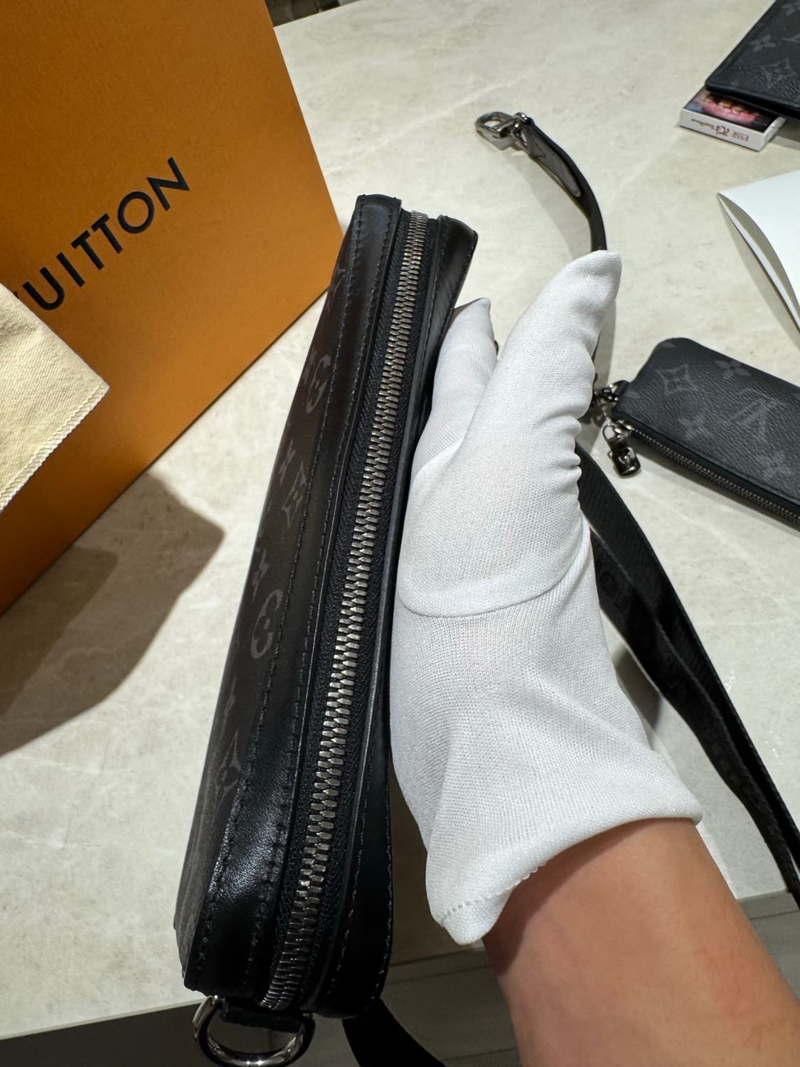 (정품) 루이비통 이클립스 트리오 메신저백 상품이미지4