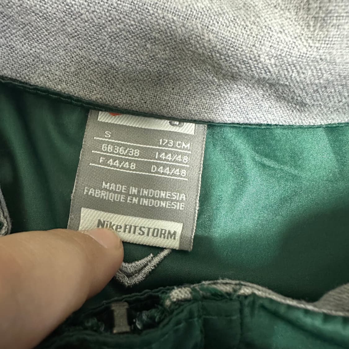 ✨ (바배) 나이키 해외판 셀틱 딥그린 바람막이 상품이미지3