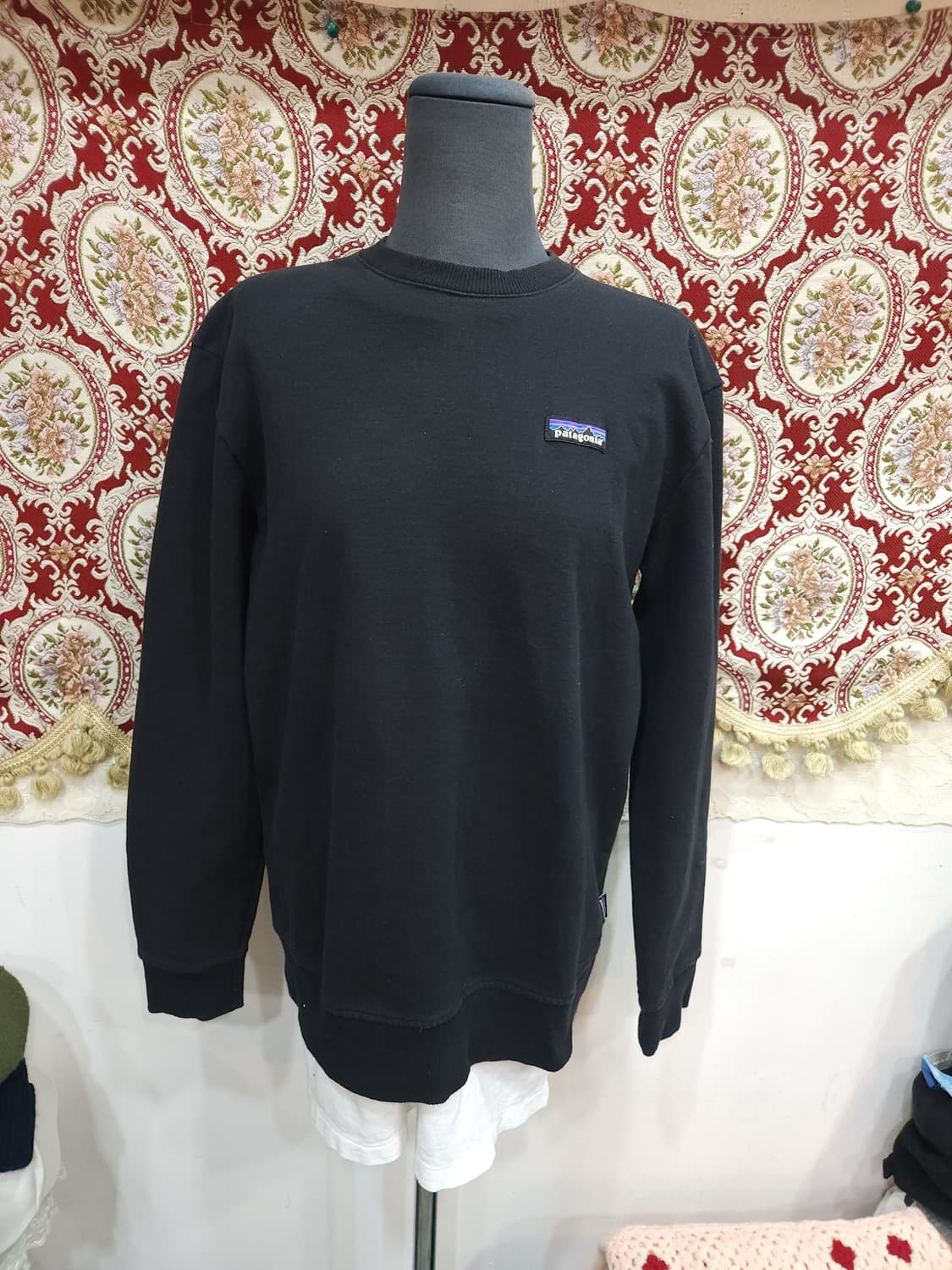 파타고니아 P6 업라이절 블랙 기모 맨투맨

 상품이미지1