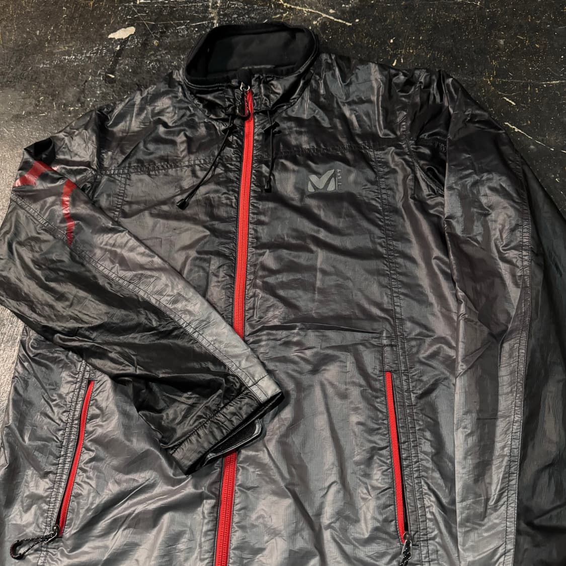 밀레 그라데이션 바람막이 상품이미지2