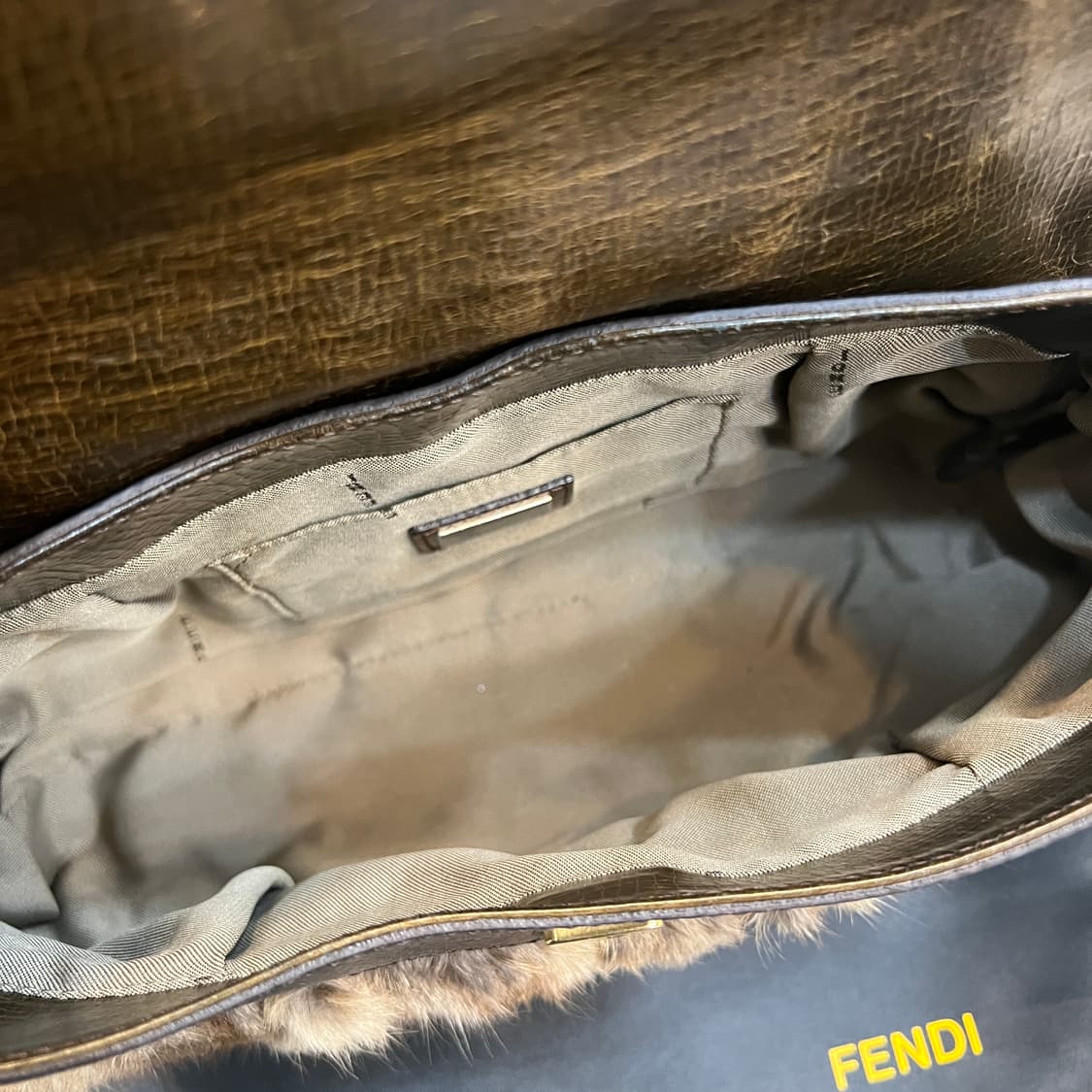 펜디 밍크 퍼 쉐프백 상품이미지8