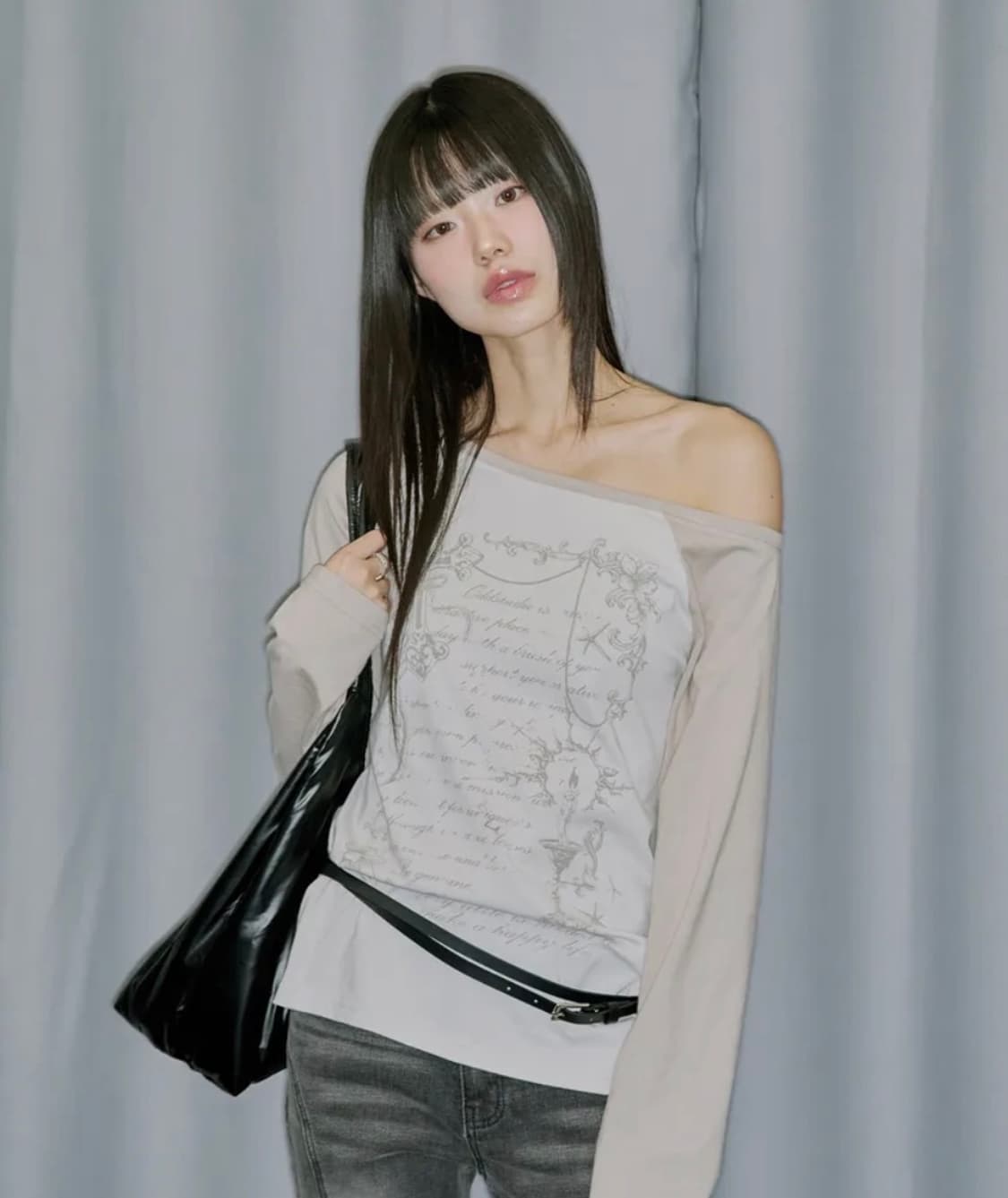 오드스튜디오 오프숄더 롱슬리브 상품이미지1