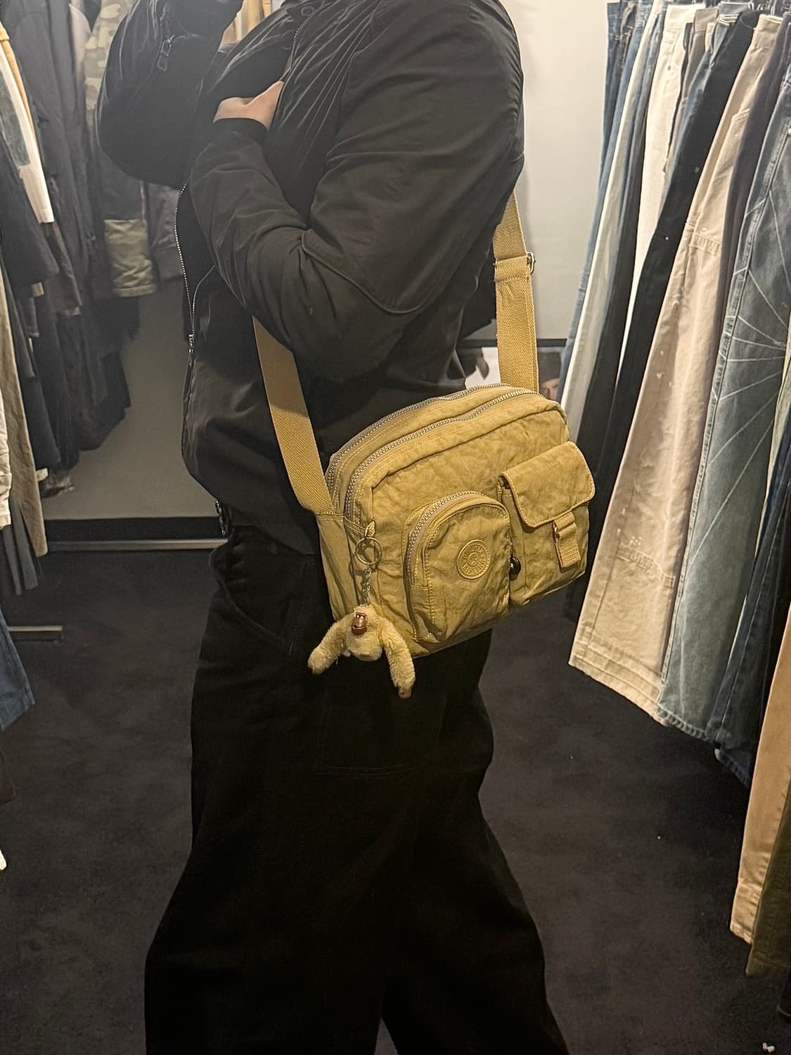 키플링 겨자색 크로스백 멀티 포켓 옐로우 고릴라 인형 키링 가방 숄더백  상품이미지1