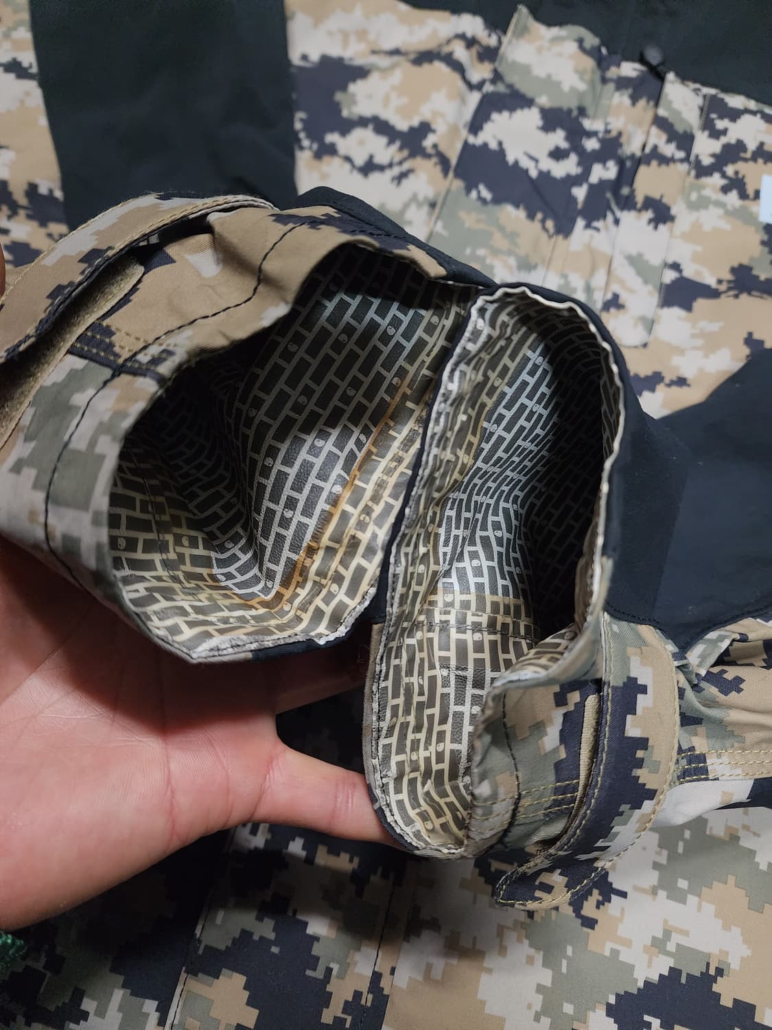 칼하트 스톰 디펜더 바람막이 L사이즈  상품이미지4