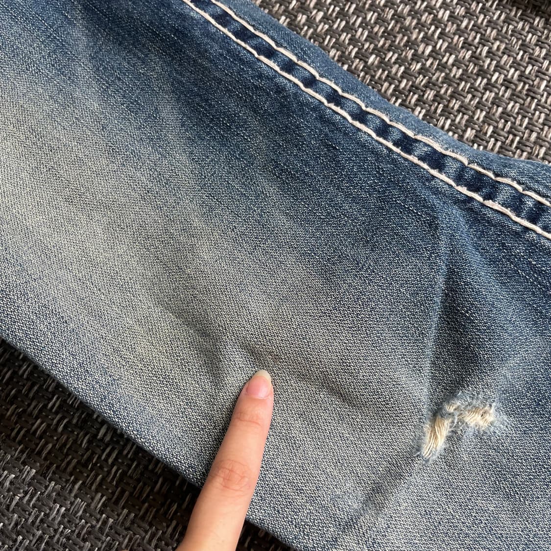 (28) 트루릴리젼 중청 스티치 워싱 데님 팬츠 부츠컷 상품이미지3