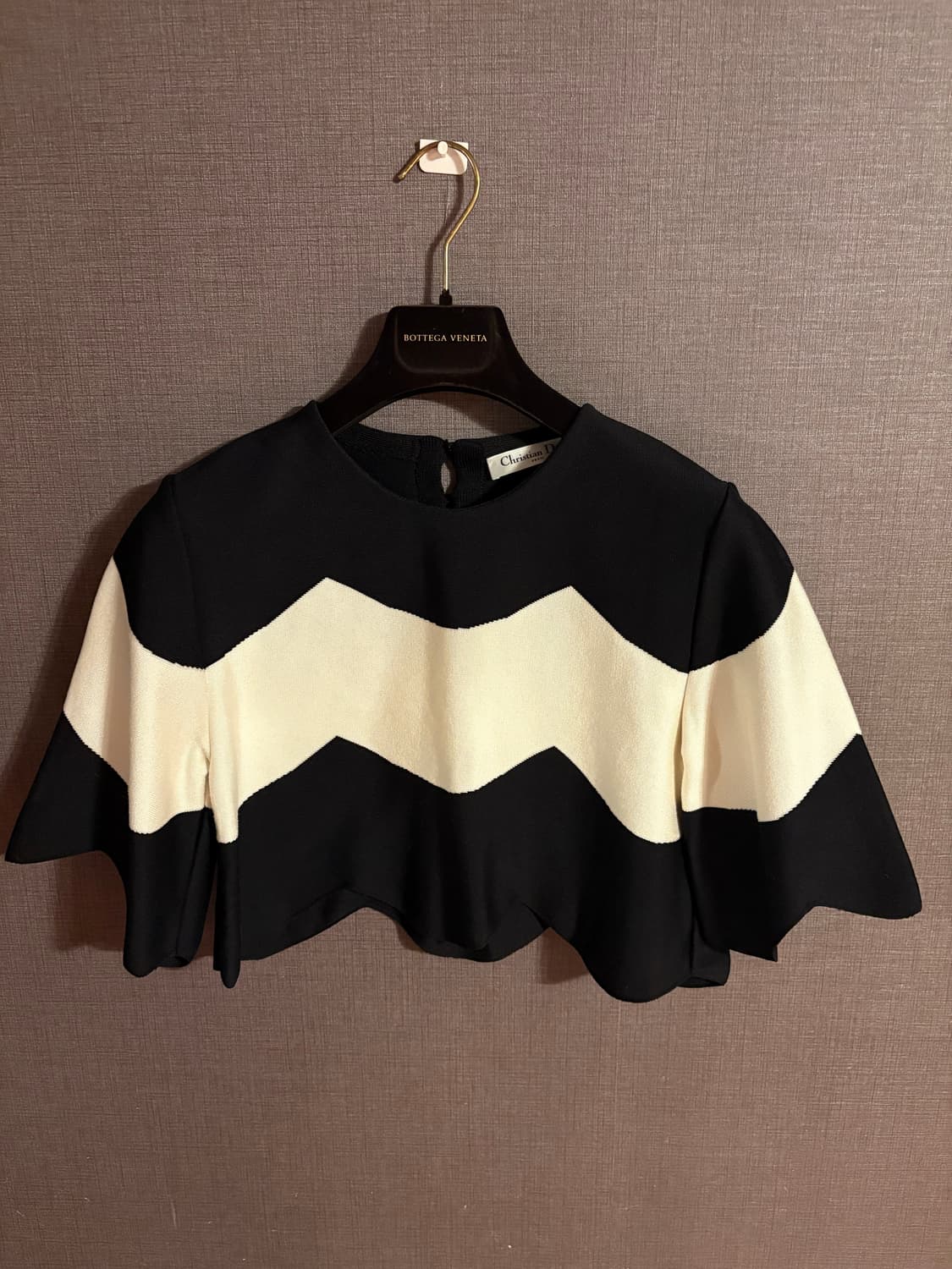 디올 Christian Dior 크리스찬 디올 크롭 니트 상품이미지1