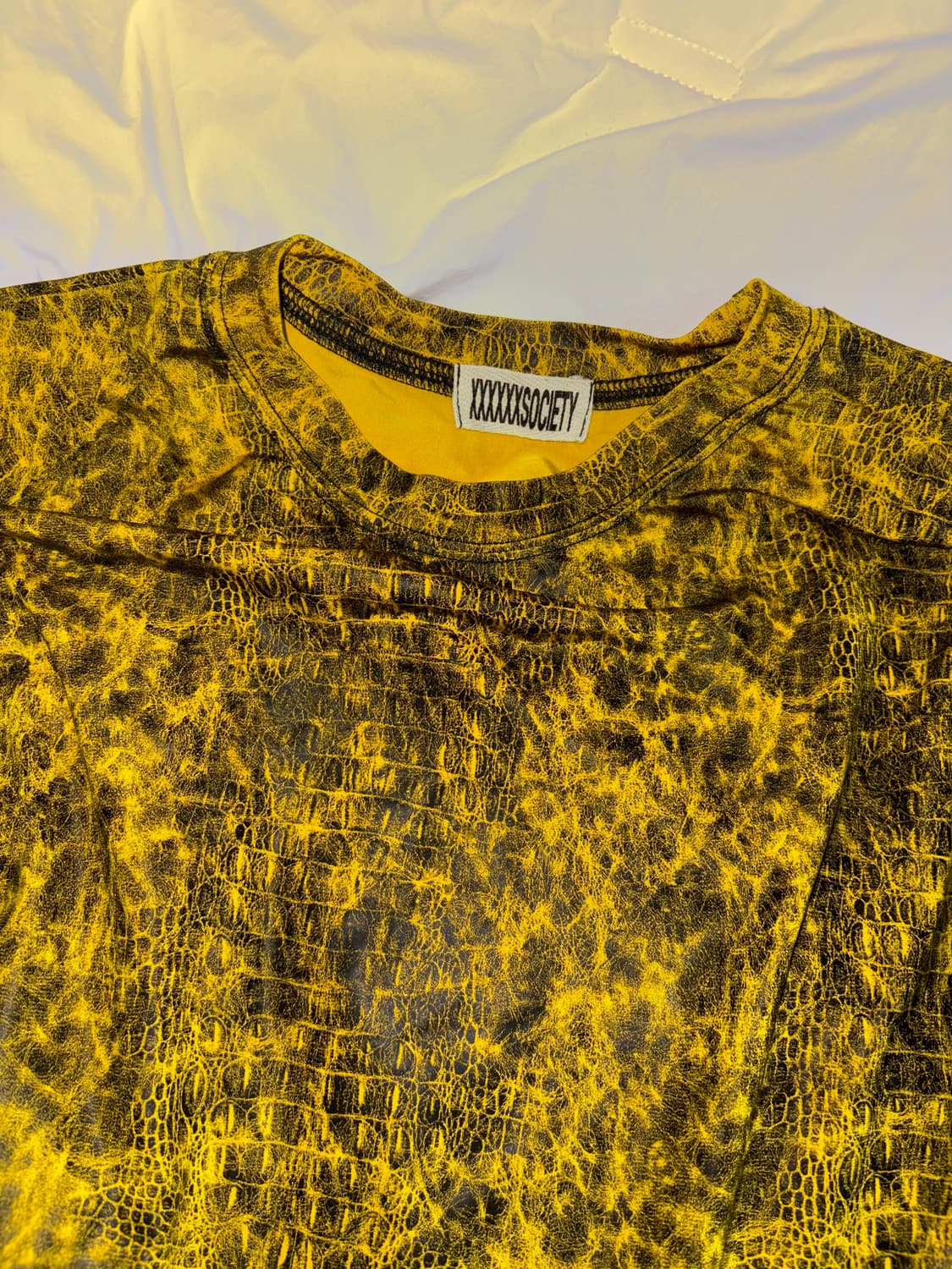 MOSAIC SOCIETY 옐로우 블랙 메쉬 탑 상품이미지2