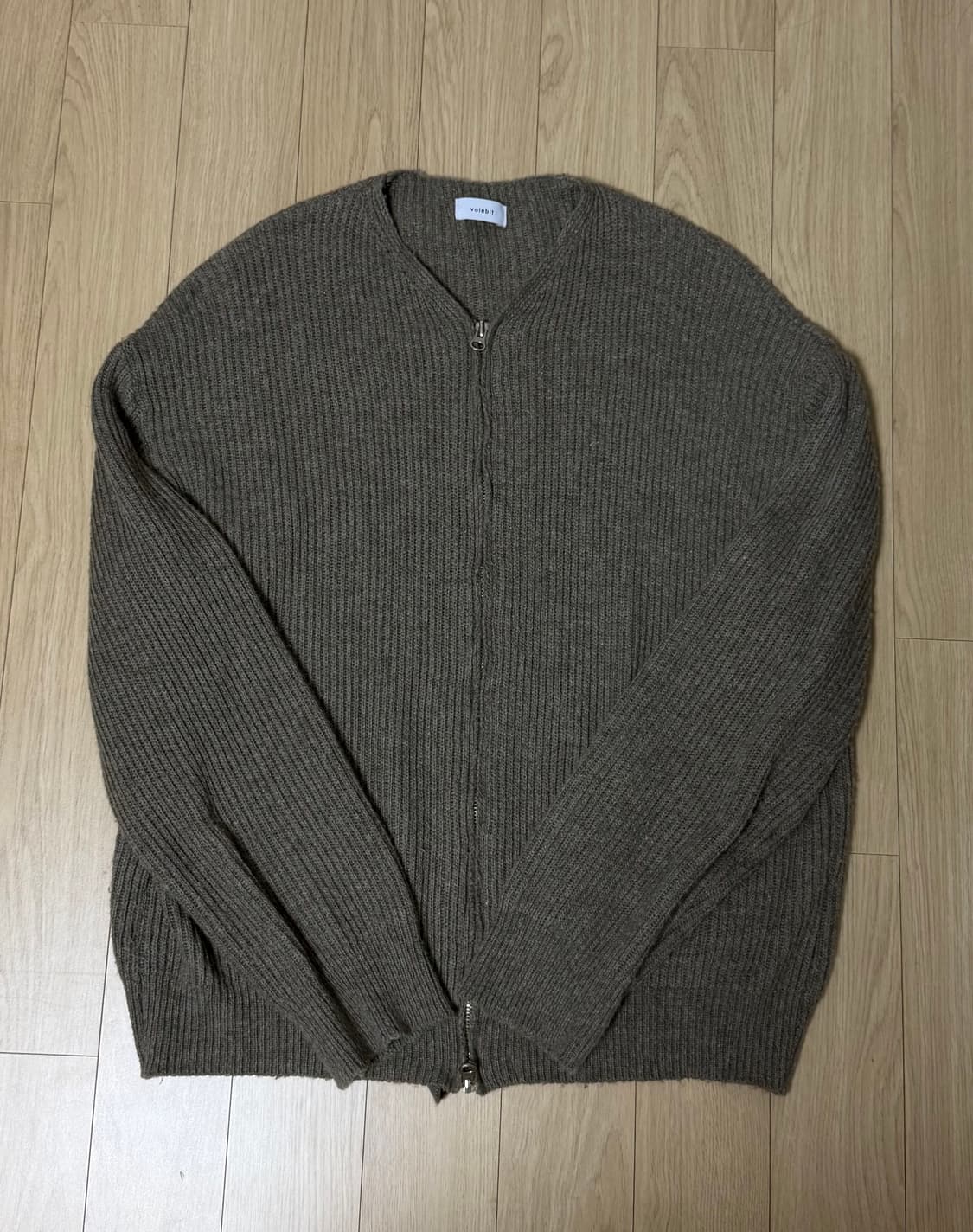 브이빗 집업 가디건 브라운 상품이미지1