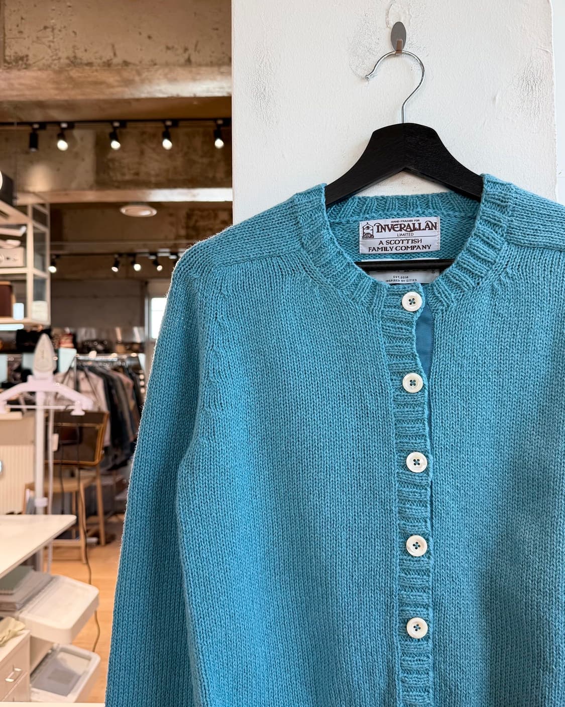 인버알란 얼바닉 블루 라운드 가디건  상품이미지4