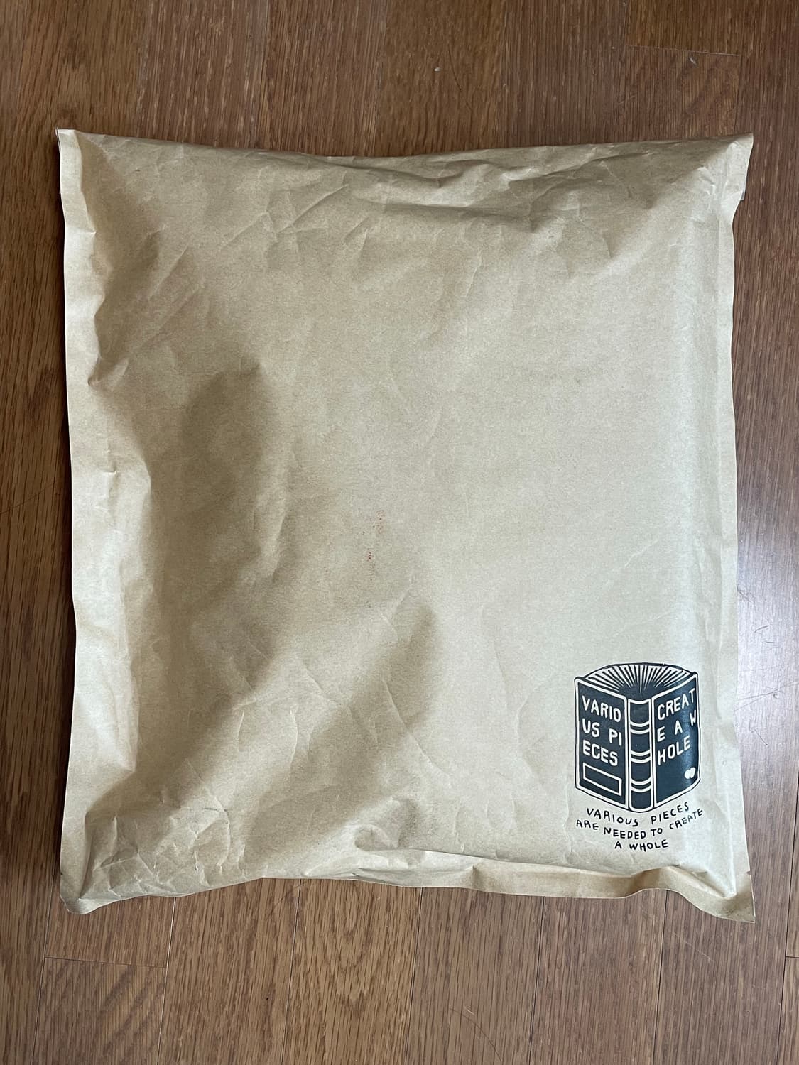 [미개봉 새상품] 컬렉트피시스 TATA ZIP-UP 상품이미지2