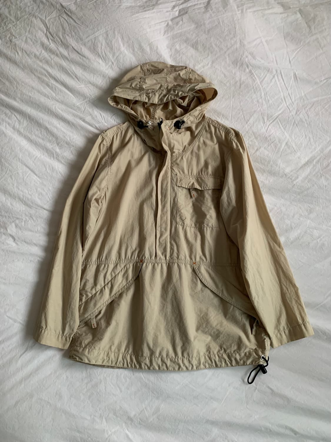 베이지 나일론 반집업 상품이미지1