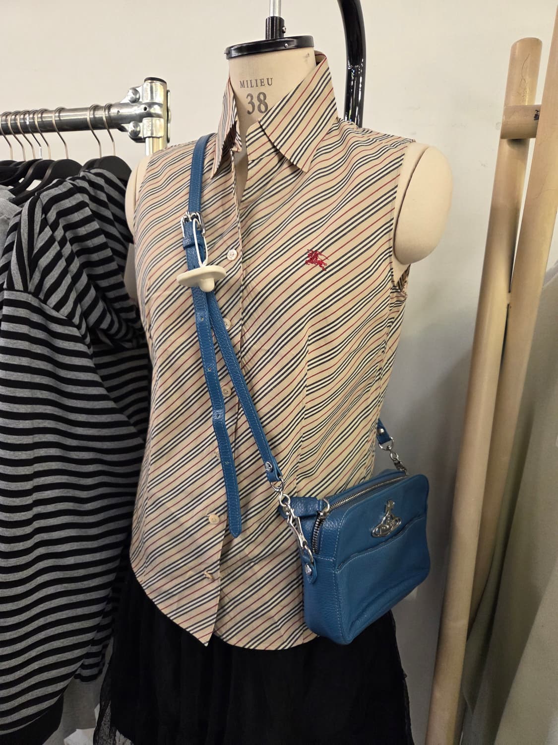 Burberry 버버리 베이지 베스트 셔츠 상품이미지1