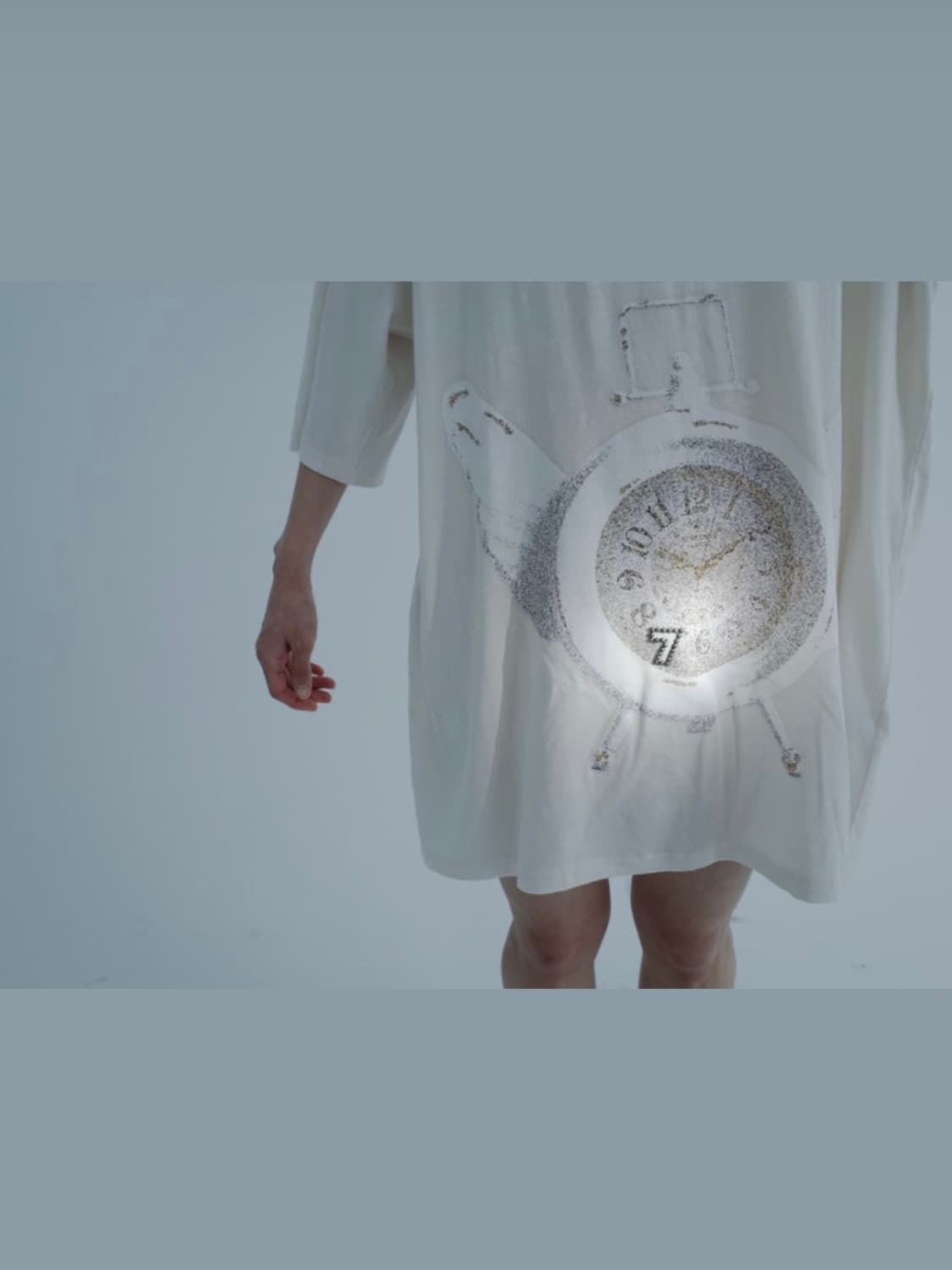 샵페어리 angel's clock loose t-shirt 상품이미지2