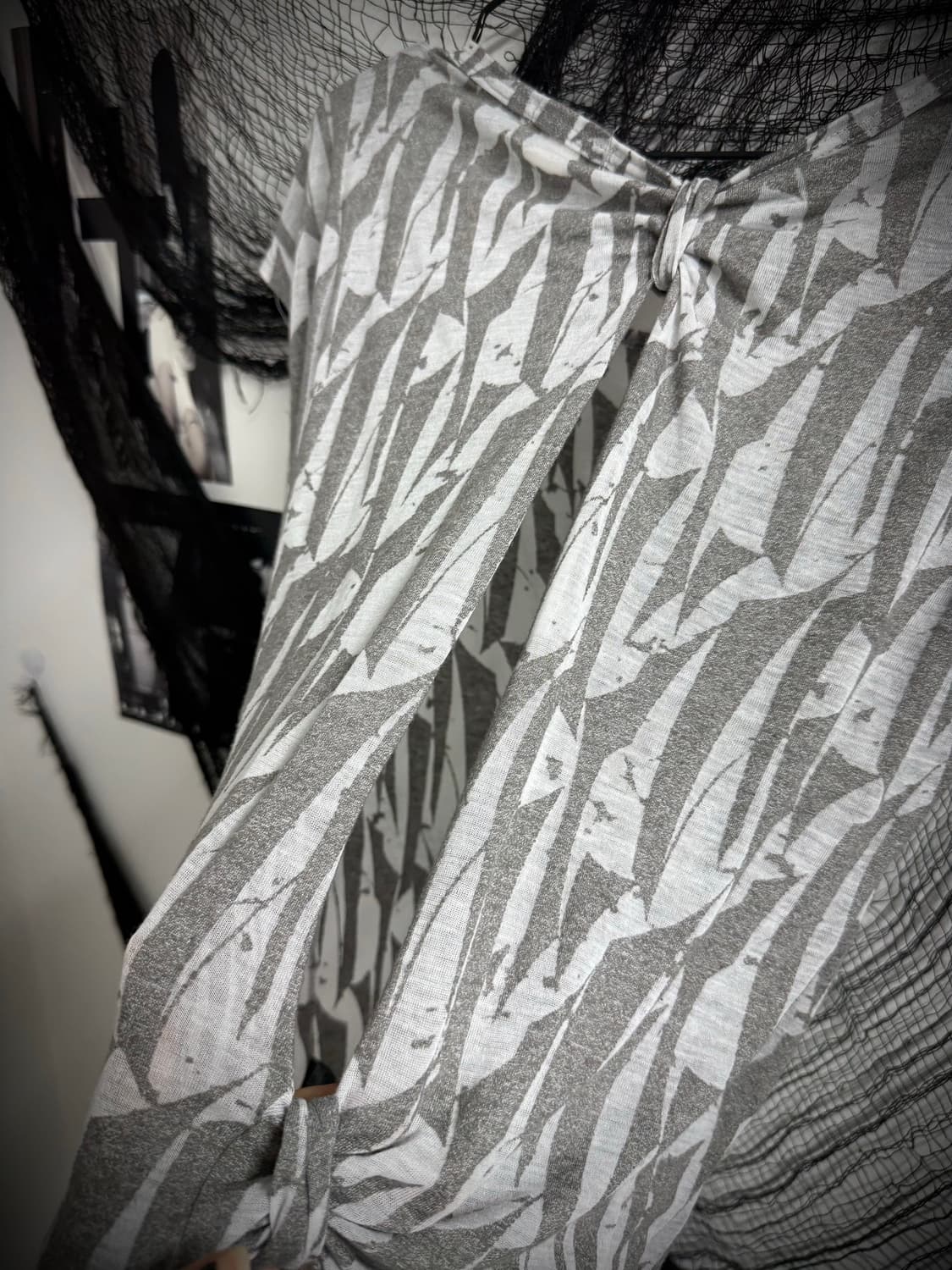 Pattern back detailed halfsleeve 상품이미지5