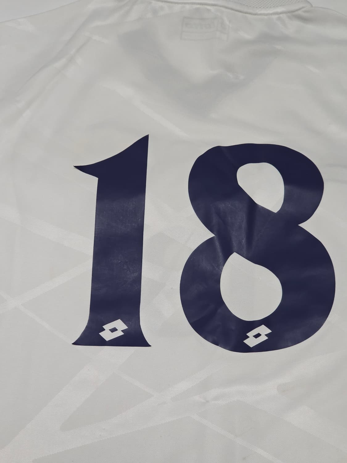 로투 QPR 엠블럼 클래식 유니폼 화이트 100 상품이미지6
