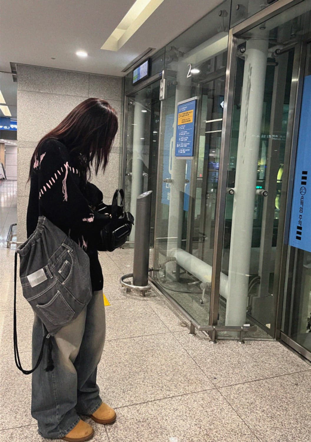 김아홉 그런지 나비 태슬 가디건 상품이미지3