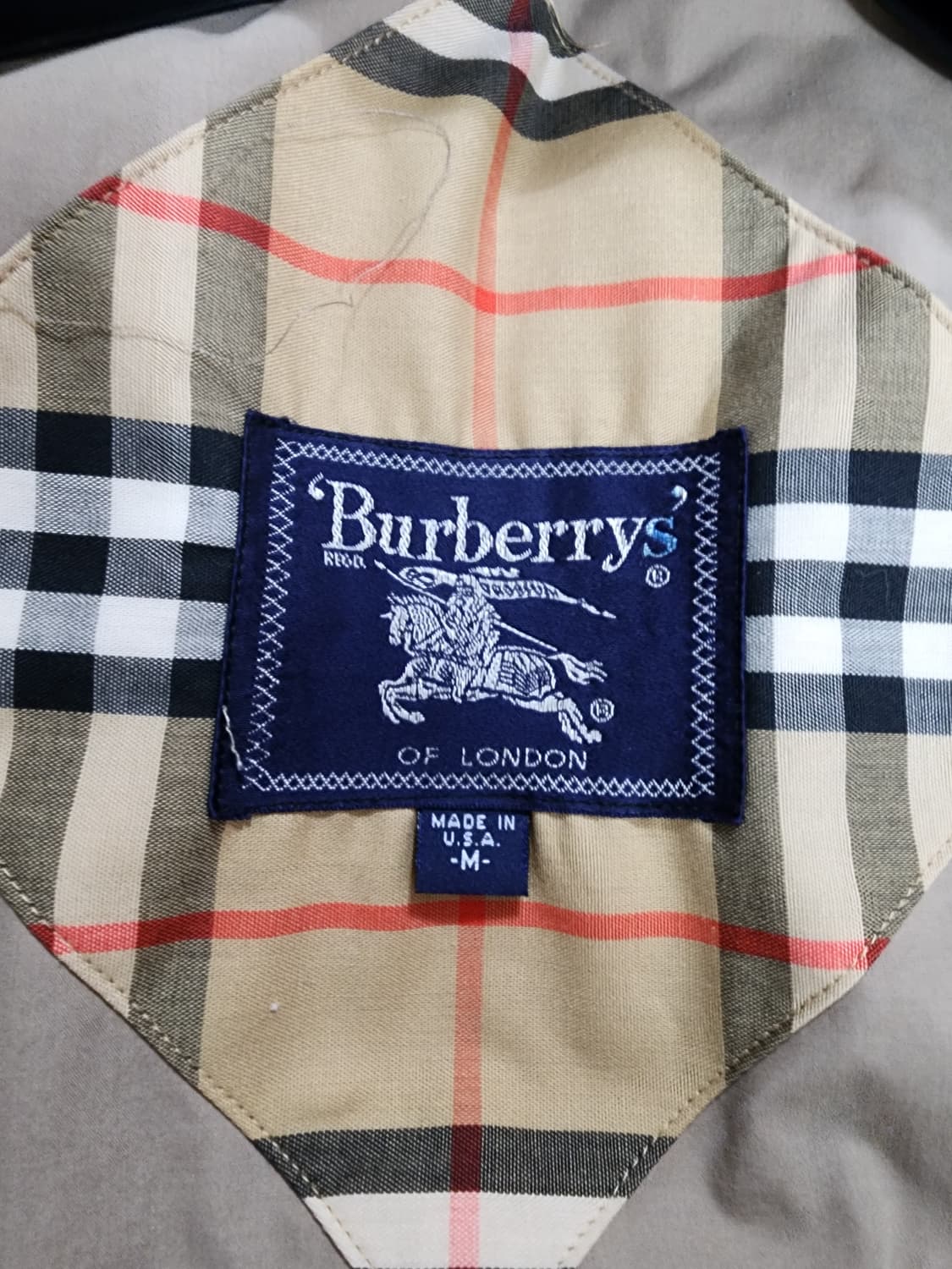 버버리 베이지색 블루종 자켓 상품이미지4