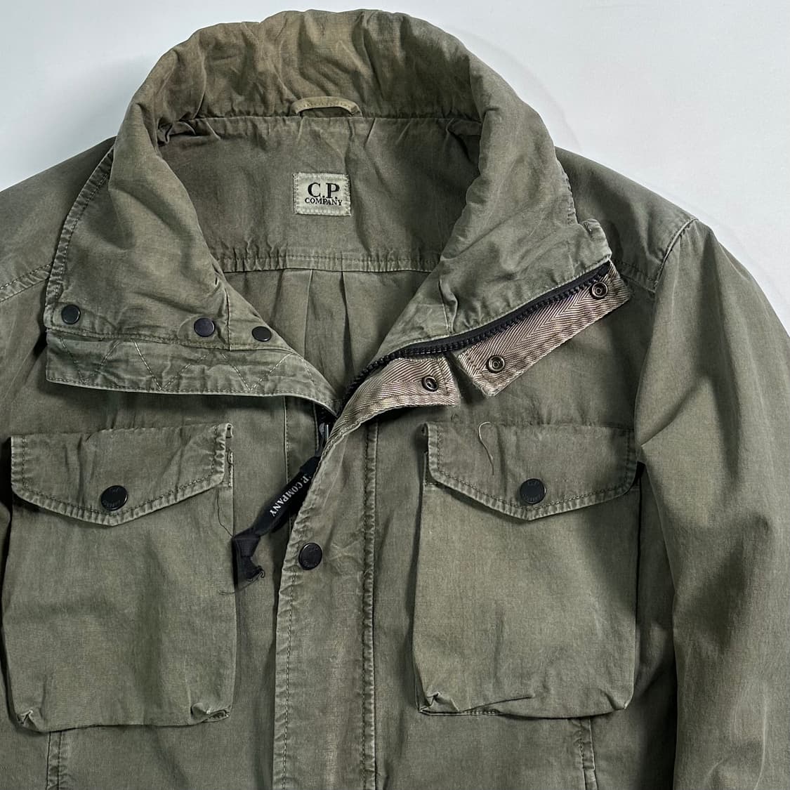 Cp컴퍼니 카키 페이딩 투포켓 자켓 상품이미지5