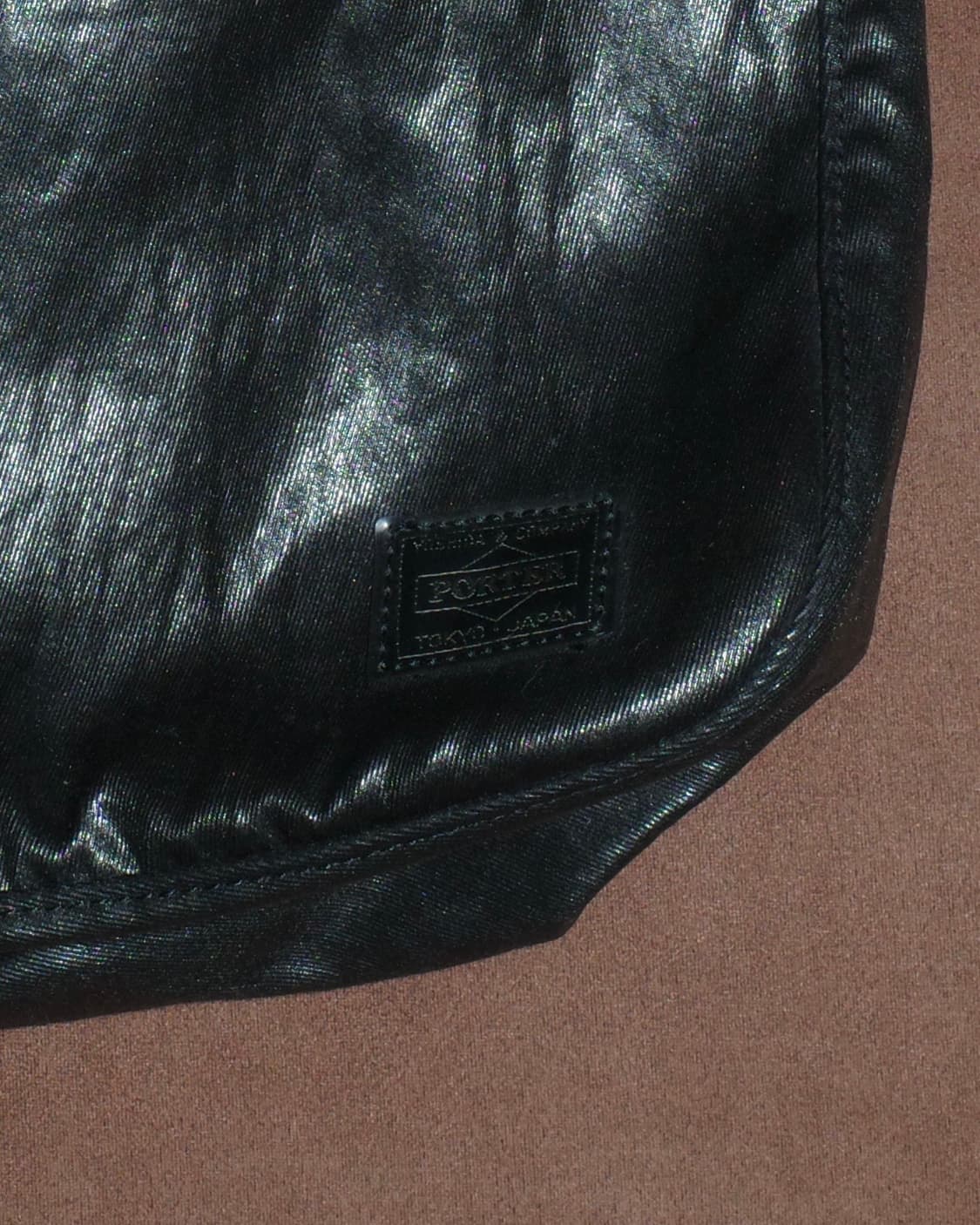 포터 샤인 코팅 나일론 숄더백 상품이미지4